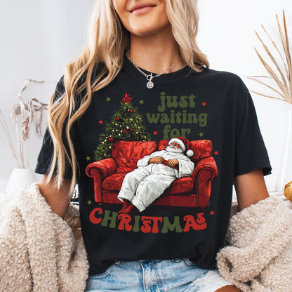 Santa Waiting for Christmas (Relaxed T-shirt)