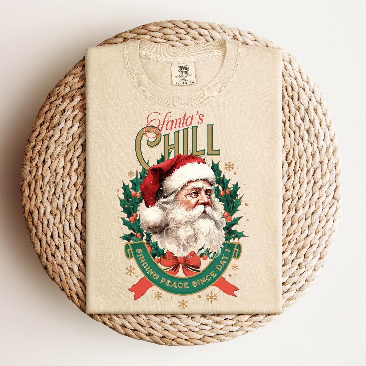 Santa's Bestie (Relaxed Fit T-shirt)