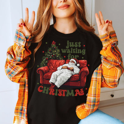 Santa Waiting for Christmas (Relaxed T-shirt)