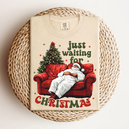 Santa Waiting for Christmas (Relaxed T-shirt)