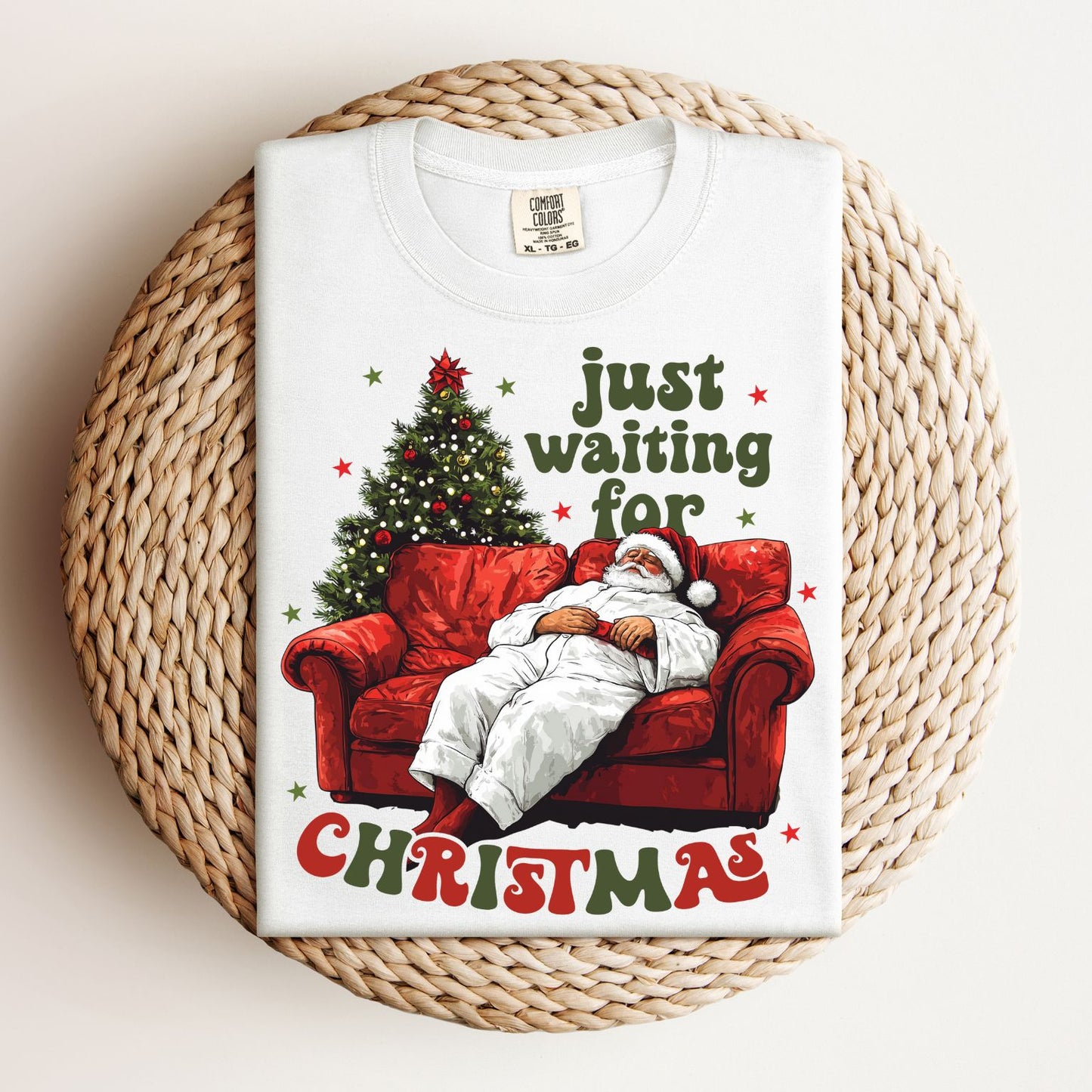 Santa Waiting for Christmas (Relaxed T-shirt)