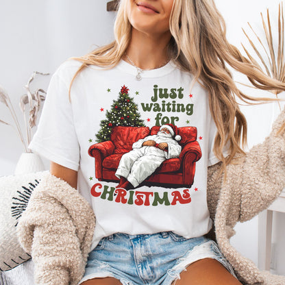 Santa Waiting for Christmas (Relaxed T-shirt)