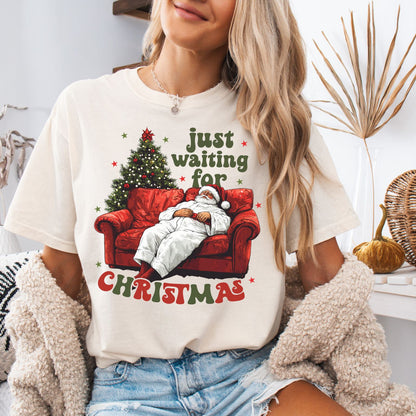 Santa Waiting for Christmas (Relaxed T-shirt)