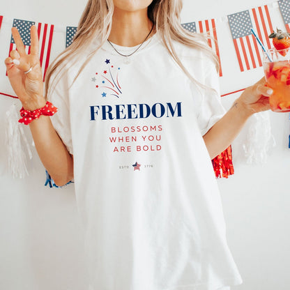 Freedom Blossoms (Regular Fit t-shirt)