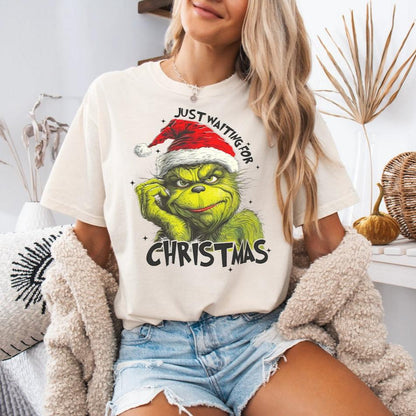 Waiting for Christmas (Relaxed T-shirt)